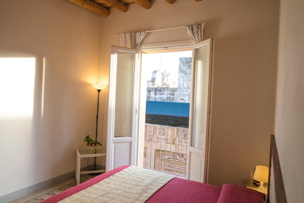 Le Vie Di Trapani Apartment Bilik gambar