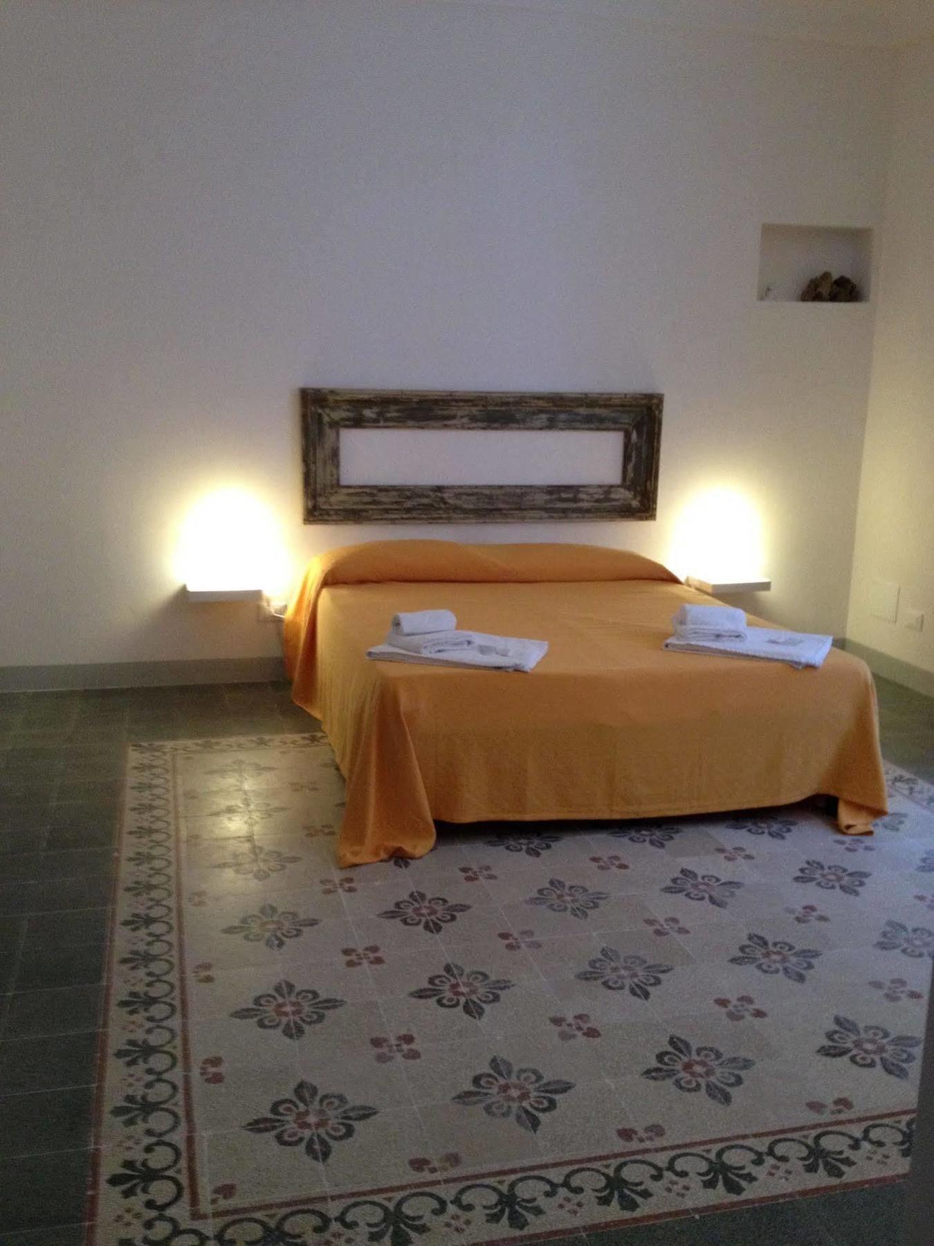 Le Vie Di Trapani Apartment Luaran gambar