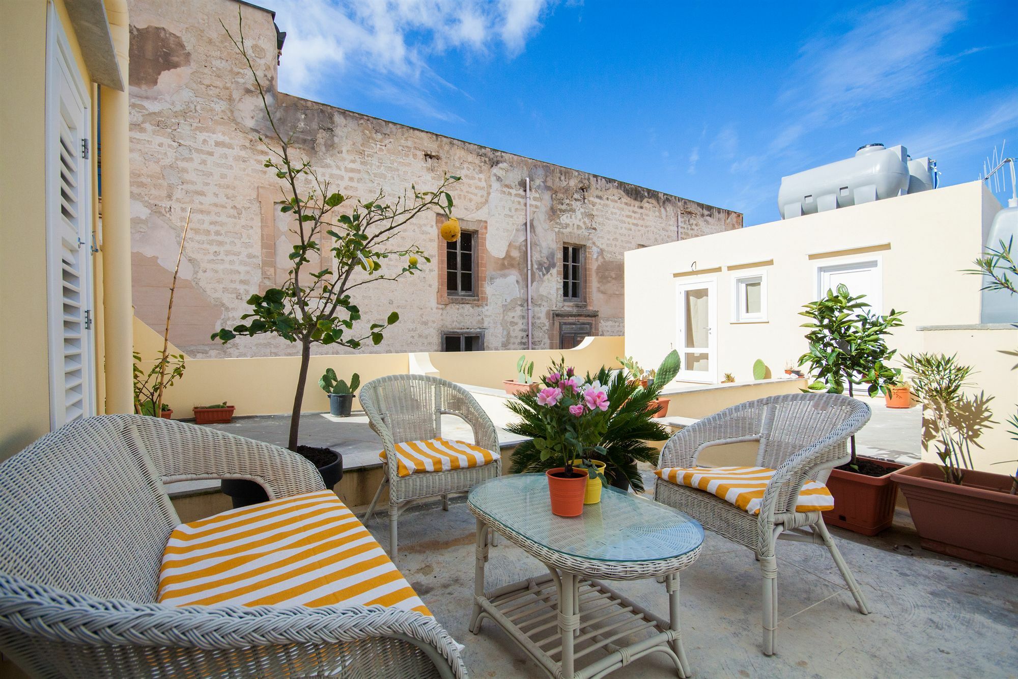 Le Vie Di Trapani Apartment Luaran gambar